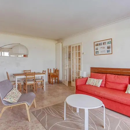 Biarritz, 2 Pieces, 4 Personnes - Fr-1-3-423 *